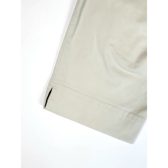 Adidas Stretch Beige Bermuda Shorts - Women's 4 - Picture 6 of 7